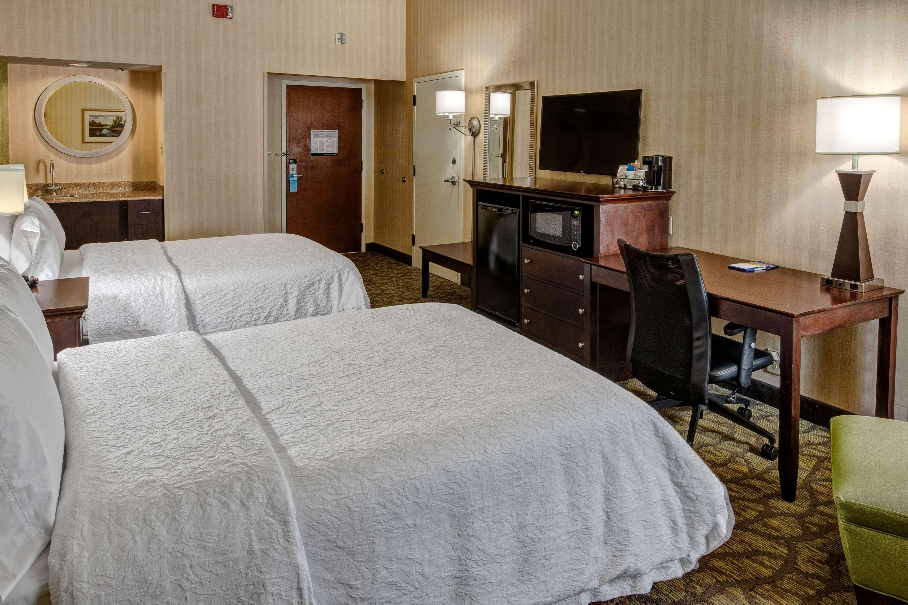 Hampton Inn רוקי מאונט מראה חיצוני תמונה