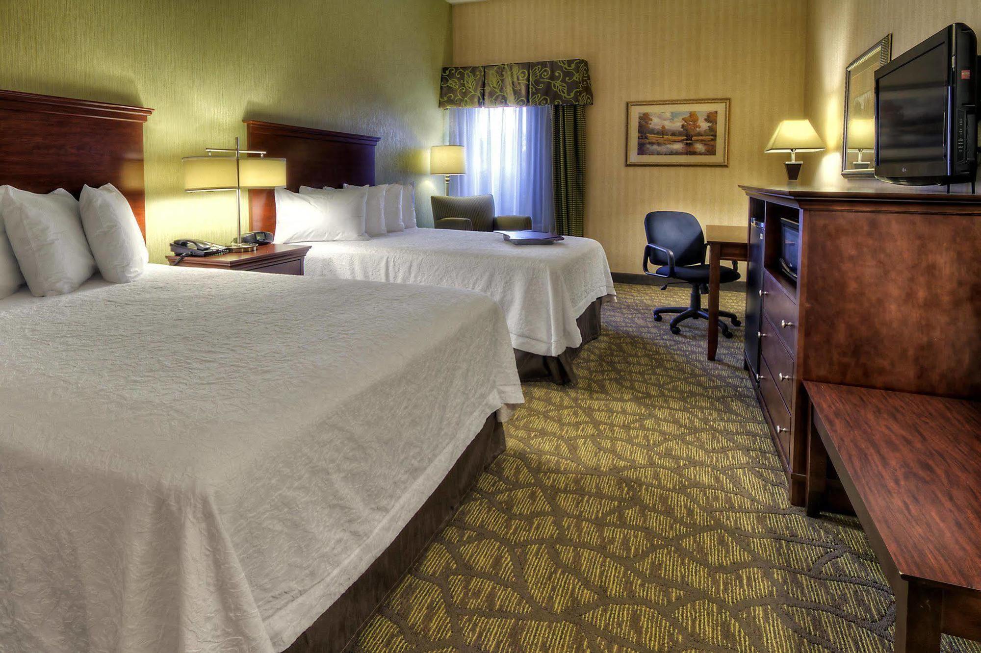 Hampton Inn רוקי מאונט מראה חיצוני תמונה